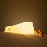 چراغ خواب سیلیکونی اردک روی بالشت